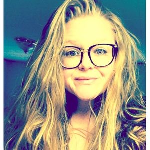 Meet your Posher, Catherine